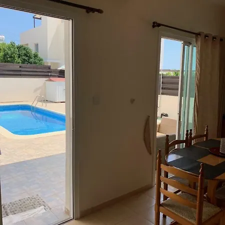 With Pool Apartment *